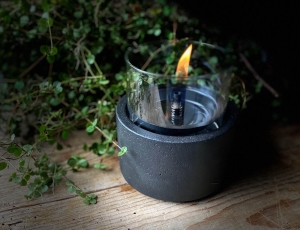 Επιτραπέζια Εστία Φωτιάς Lotus 12 Tenderflame με διάρκεια καύσης 9 - 10 ώρες, χωρητικότητα δεξαμενής 300ml και διαστάσεις 13x17.5cm - Black 