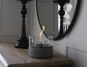 Επιτραπέζια Εστία Φωτιάς Café 18 Tenderflame με διάρκεια καύσης 3 - 4 ώρες, χωρητικότητα δεξαμενής 250ml και διαστάσεις 18.3x13.6cm - Concrete 