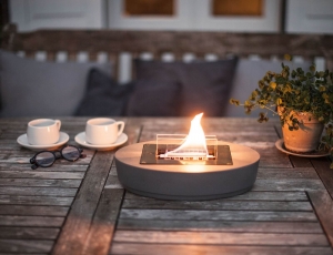 Επιτραπέζια Εστία Φωτιάς Carnation Tenderflame με διάρκεια καύσης 4 - 5 ώρες, χωρητικότητα δεξαμενής 500ml και διαστάσεις 32x22x7cm - Concrete 